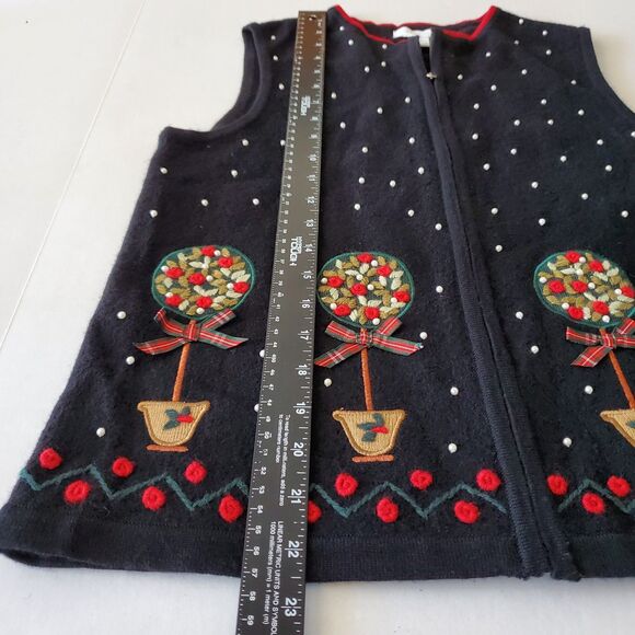 Vintage Wool Holiday Vest Embroider Topiary Charter Club Sz M Grandmacore Winter - Picture 4 of 6